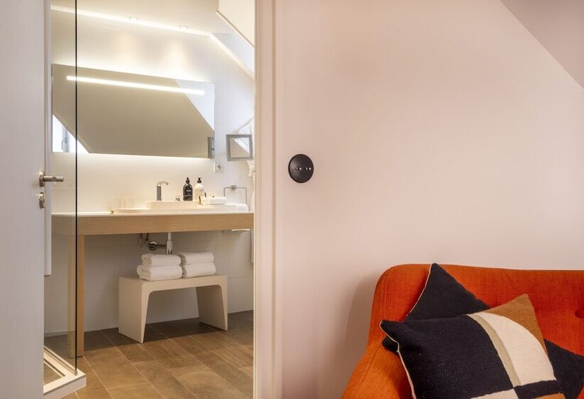 ジュニアスイート, Chavanel