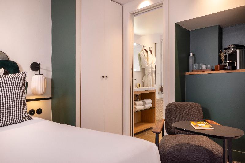 スーペリアールーム, Chavanel