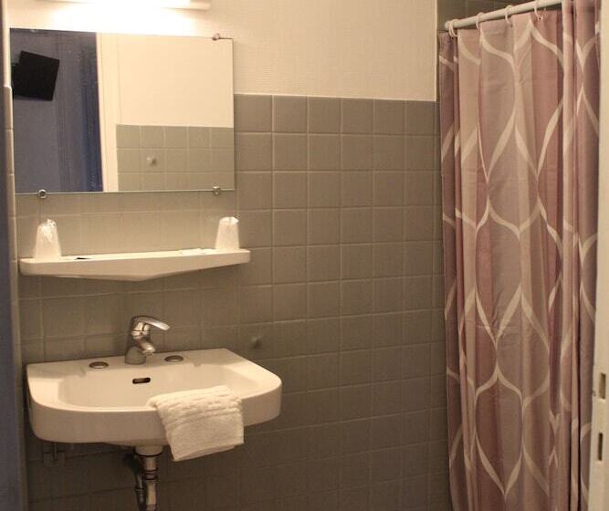 Номер Стандарт Внутренний, Hôtel Du Cygne