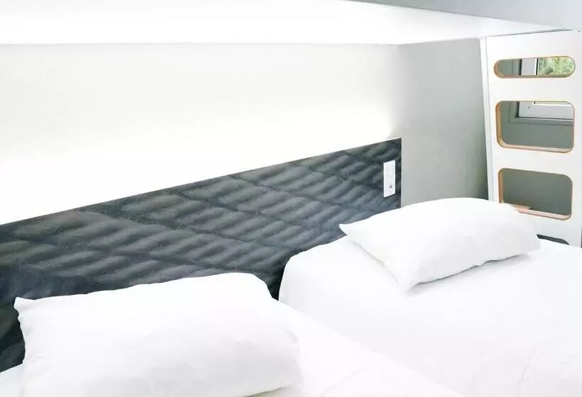 Perhesviitti, Ibis Caen Porte D’angleterre