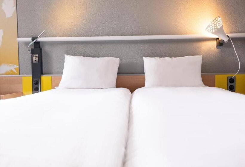 Номер Стандарт, Ibis Paris Gennevilliers