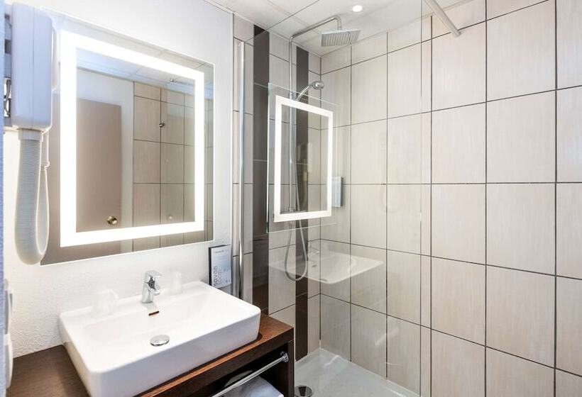 اتاق استاندارد, Campanile Reims Centre  Cathedrale