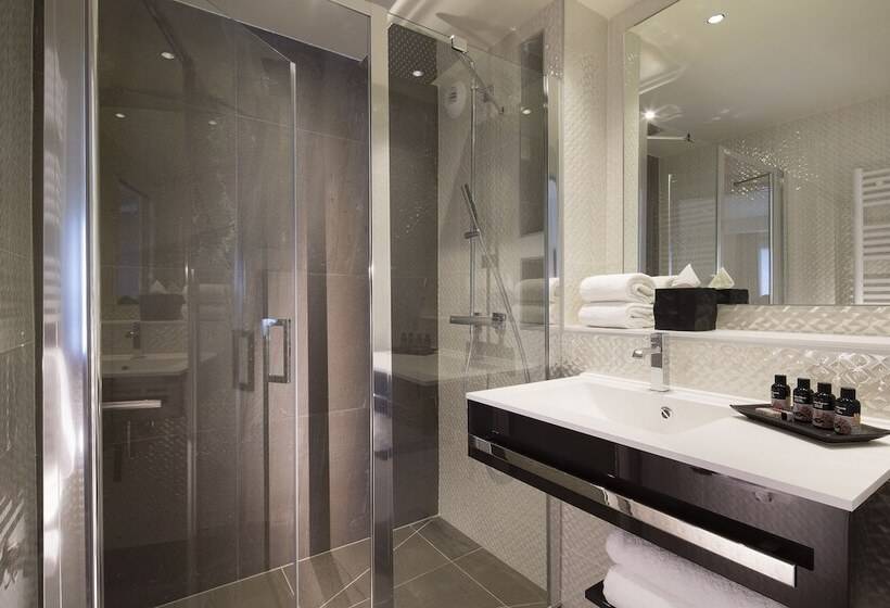 Classic Kamer, Elysees 8