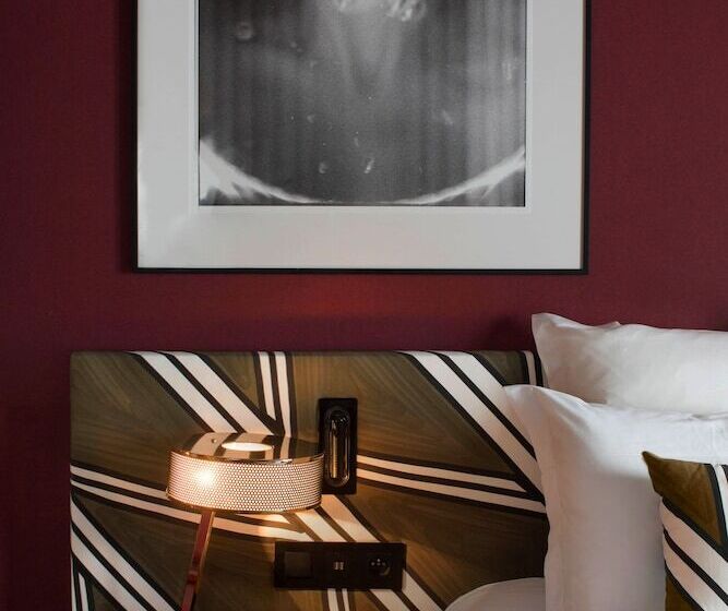 اتاق استاندارد, Louvre Piemont