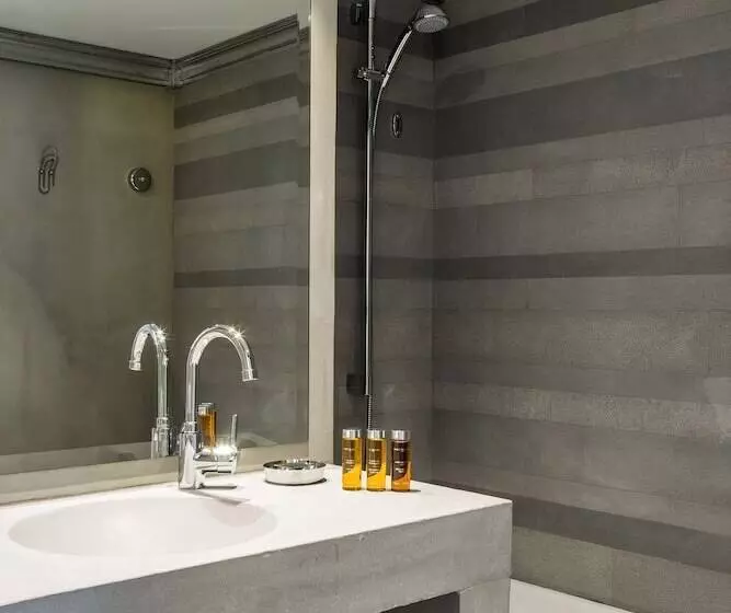 3 Bedroom Suite, Ormelune
