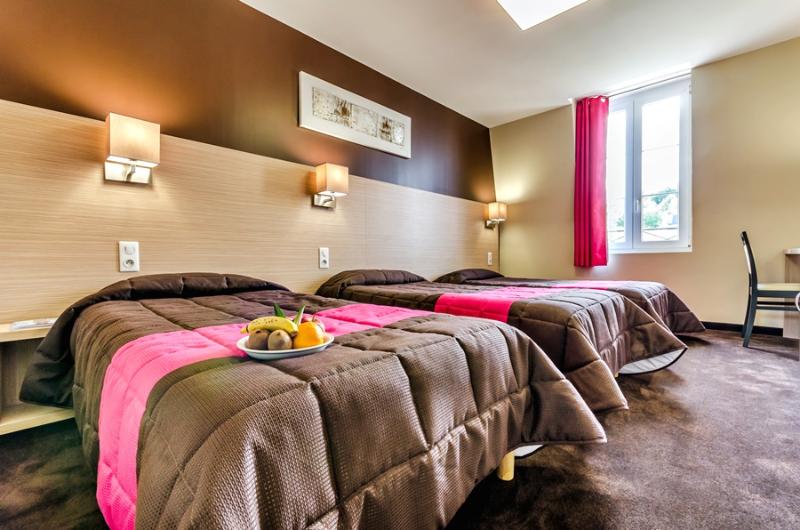 اتاق استاندارد سه نفره, Saint Louis De France