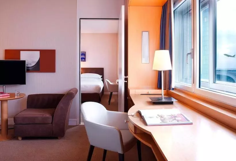 デラックスルーム, Sheraton Paris Charles De Gaulle Airport
