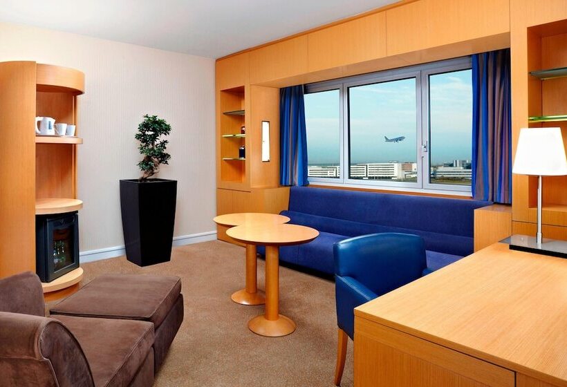 Полулюкс, Sheraton Paris Charles De Gaulle Airport