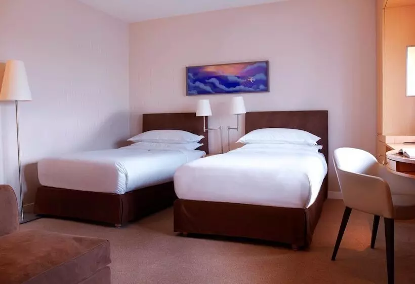 デラックスルーム, Sheraton Paris Charles De Gaulle Airport