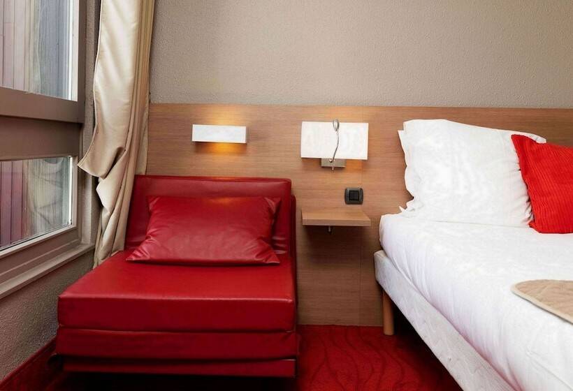 バルコニー付きスタンダードトリプルルーム, Sowell Hotels Le Pas Du Loup