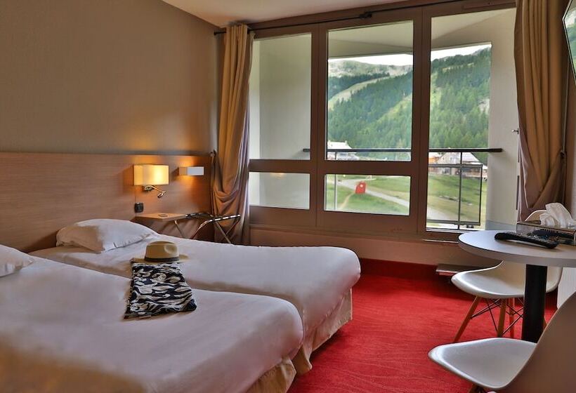 バルコニー付きスタンダードルーム, Sowell Hotels Le Pas Du Loup