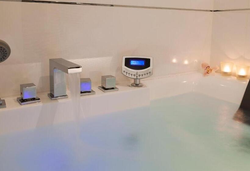 スーペリアースイート, Neho Suites Cannes Croisette