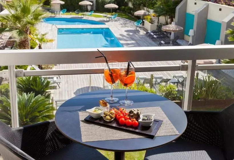 سوییت جونیور با چشم‌انداز استخر, Neho Suites Cannes Croisette