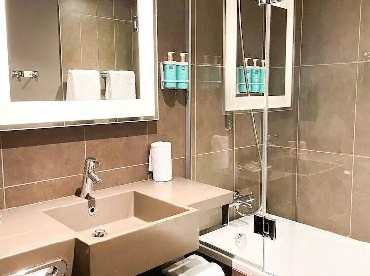 エクゼクティブルーム, Novotel Fontainebleau Ury