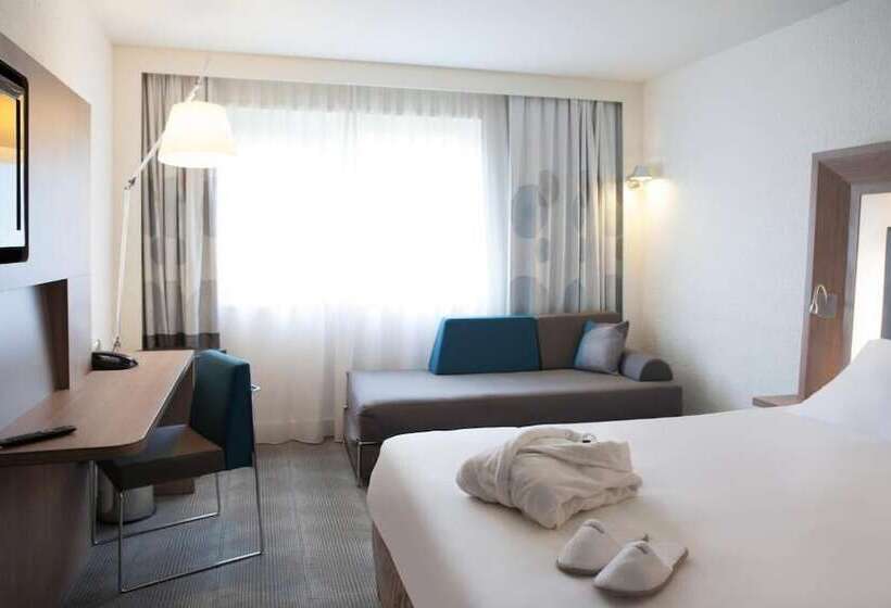 غرفة تنفيذية, Novotel Fontainebleau Ury