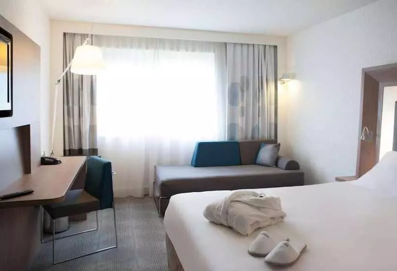 エクゼクティブルーム, Novotel Fontainebleau Ury