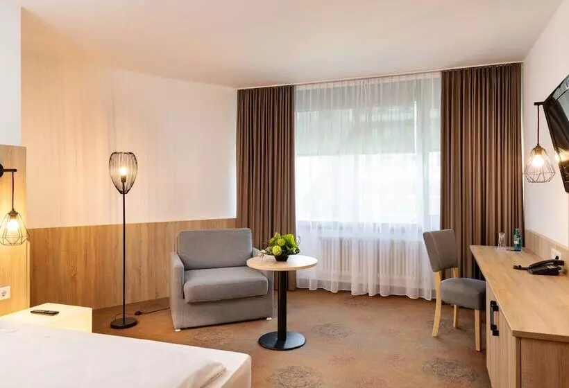 シングルデラックスルーム, Plaza Hotel & Living Frankfurt