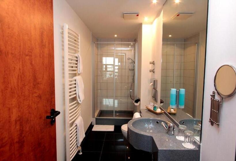 Полулюкс, Ara Hotel Comfort
