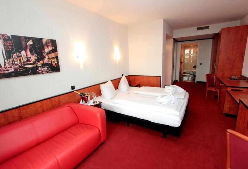 جناح جونيور, Ara Hotel Comfort