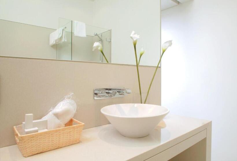 جناح غرفتين نوم, Ara Hotel Comfort