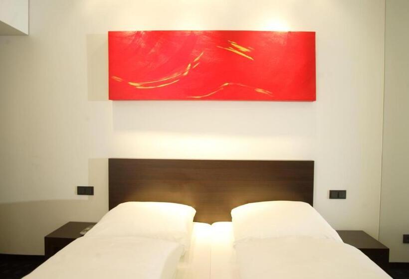 Люкс 2 Спальни, Ara Hotel Comfort
