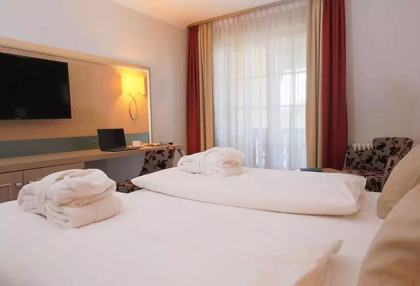 バルコニー付きスーペリアルーム, Bayerischer Hof Miesbach, Bw Premier Collection