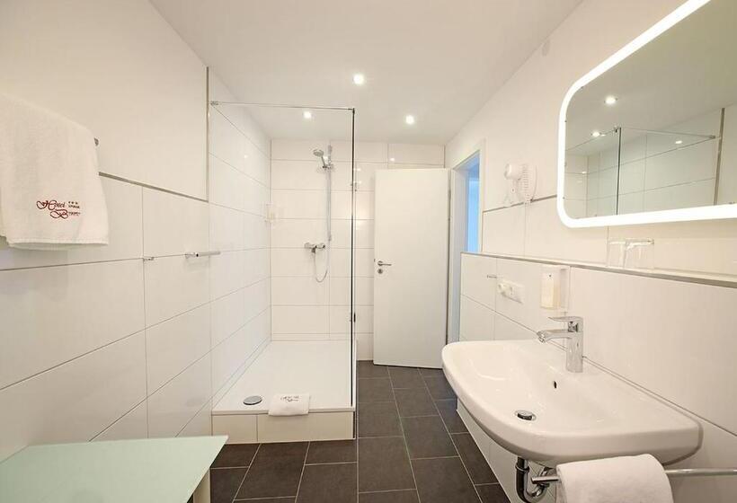 스탠다드 룸, Brenner