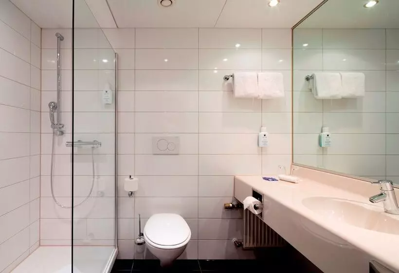 Quarto Triplo Standart, Erikson