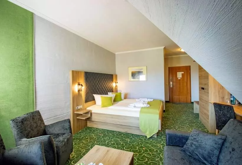 Standard-huone Parveke, Panorama Berghotel Wettiner Höhe