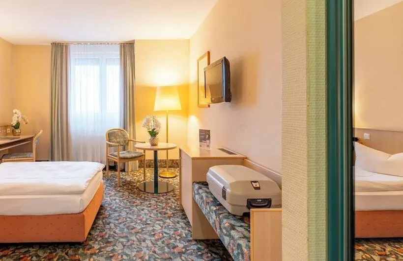 Economy Yhden Hengen Huone, Plaza Inn Chemnitz