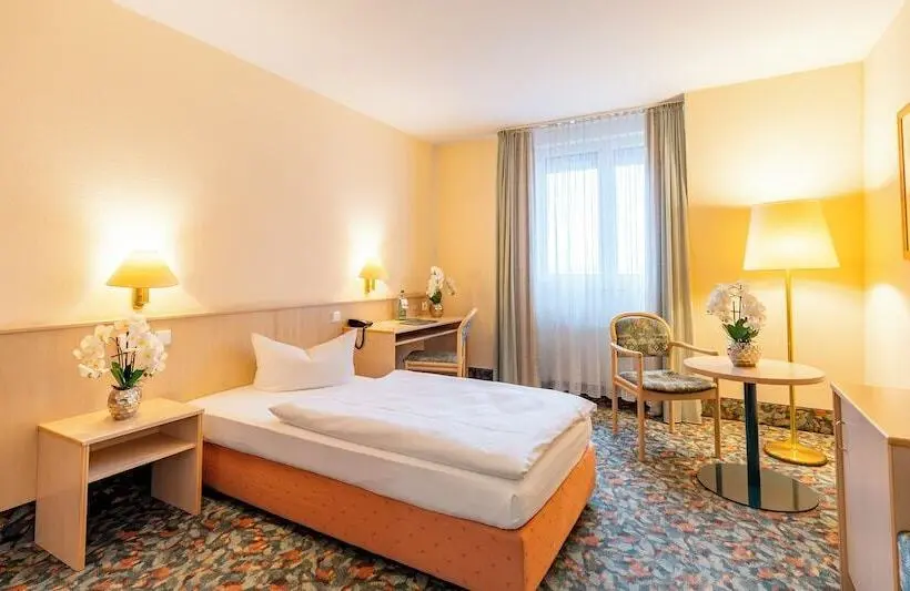 Economy Yhden Hengen Huone, Plaza Inn Chemnitz