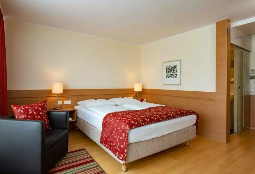 اتاق استاندارد, Stadt Freiburg