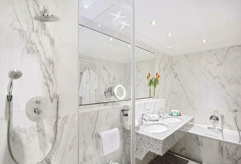 סוויטה דלוקס, Stadt Freiburg