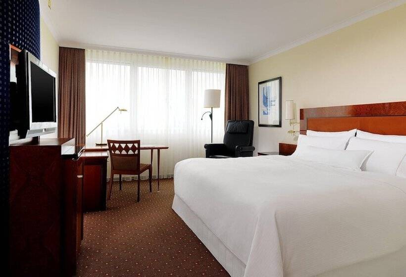 Номер Deluxe, The Westin Grand Munich