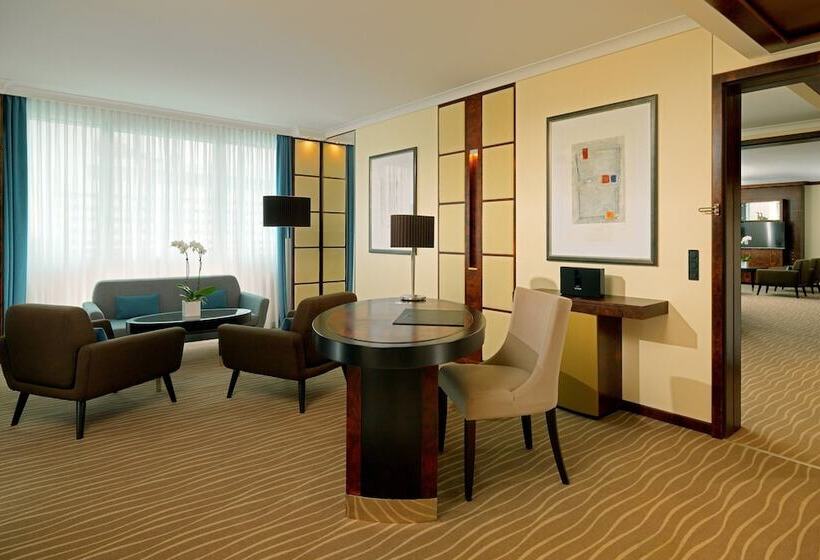 Люкс Клуб, The Westin Grand Munich