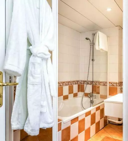Standart Oda, Villa Alessandra