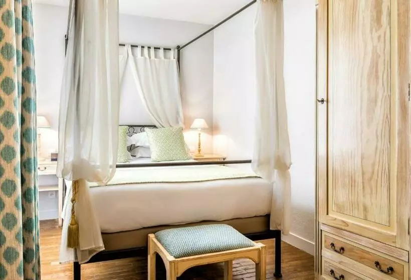 Standart Oda, Villa Alessandra