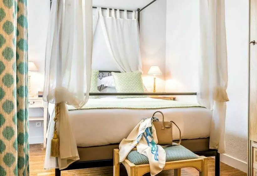 Standart Oda, Villa Alessandra