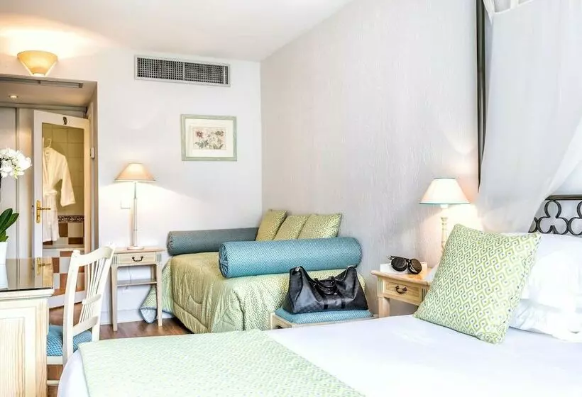 Üç Kişilik Standart Oda, Villa Alessandra