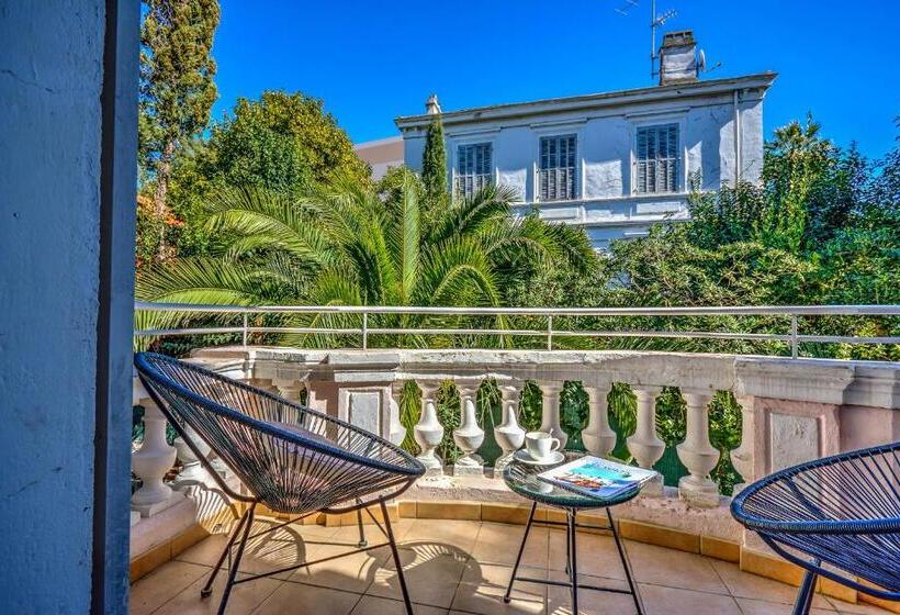 סוויטת ג'וניור, Villa Claudia Hotel Cannes Centre   Parking