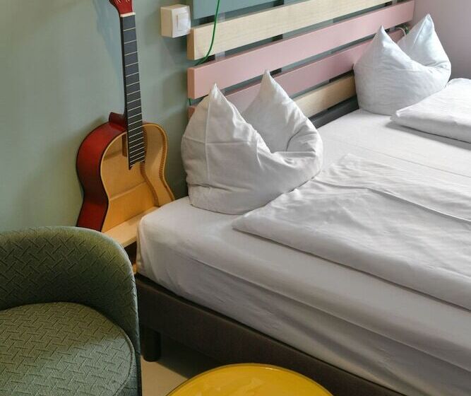 اتاق استاندارد یک نفره, Birgit Berlin Mitte