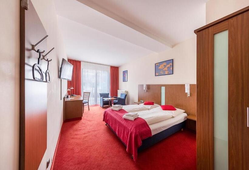 Номер Комфорт, Klein Frankfurt