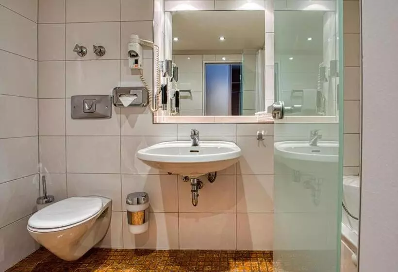 Deluxe-huone, Kommerzhotel Köln