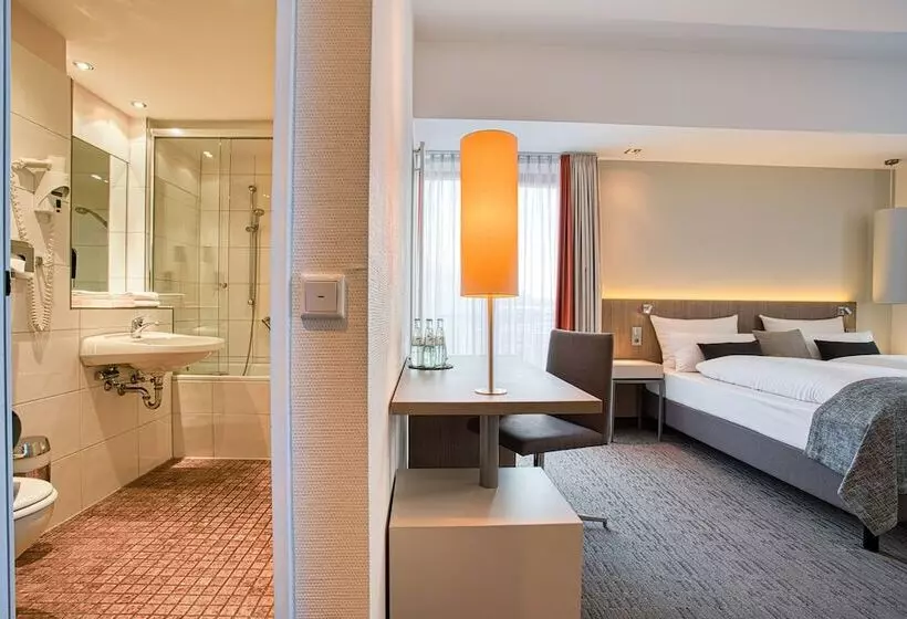 Superior-huone, Kommerzhotel Köln