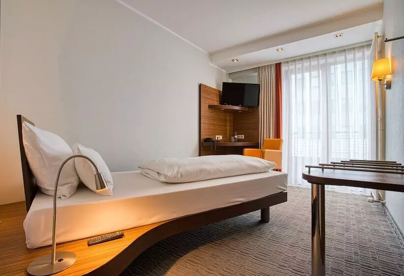 Standard Yhden Hengen Huone, Kommerzhotel Köln