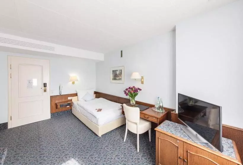 Quarto Economy Individual, Post