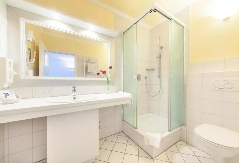 Quarto standard, Post