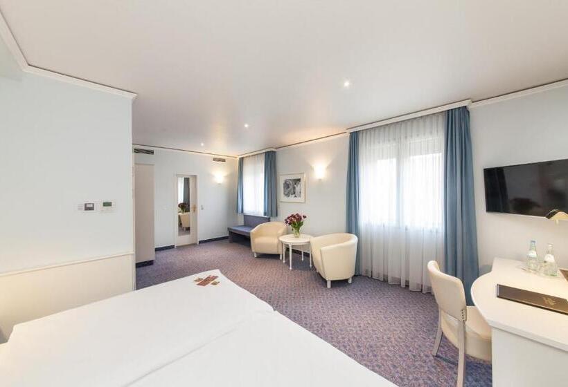 Superior-huone, Post