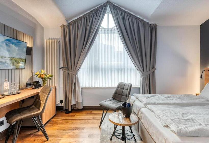 غرفة قياسية, Inselhotel König