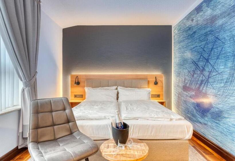 غرفة قياسية, Inselhotel König